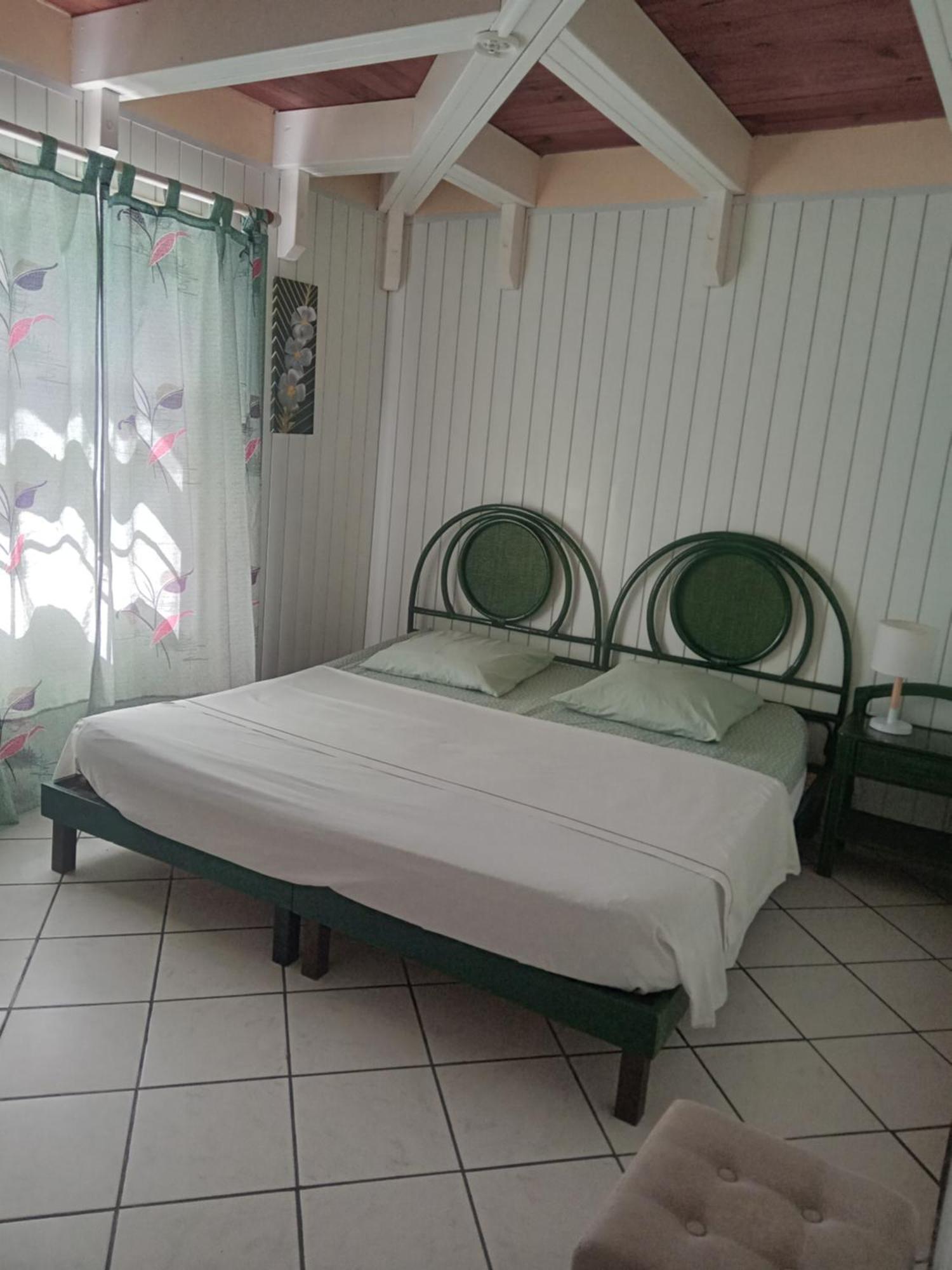 Appart'Hotel La Croisiere Gourbeyre المظهر الخارجي الصورة